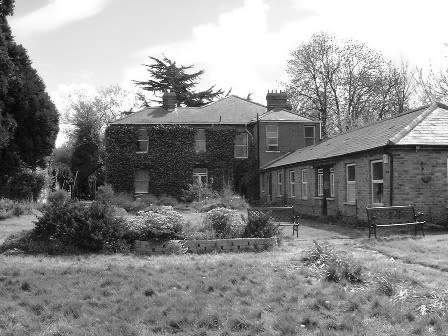 Old picture of back of Lansdowne House Harlington 